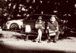 Henry Bronett Parkbänkspar, Tessinparken – Fotografi, 14×20 cm, signerad, upplaga 25 ex